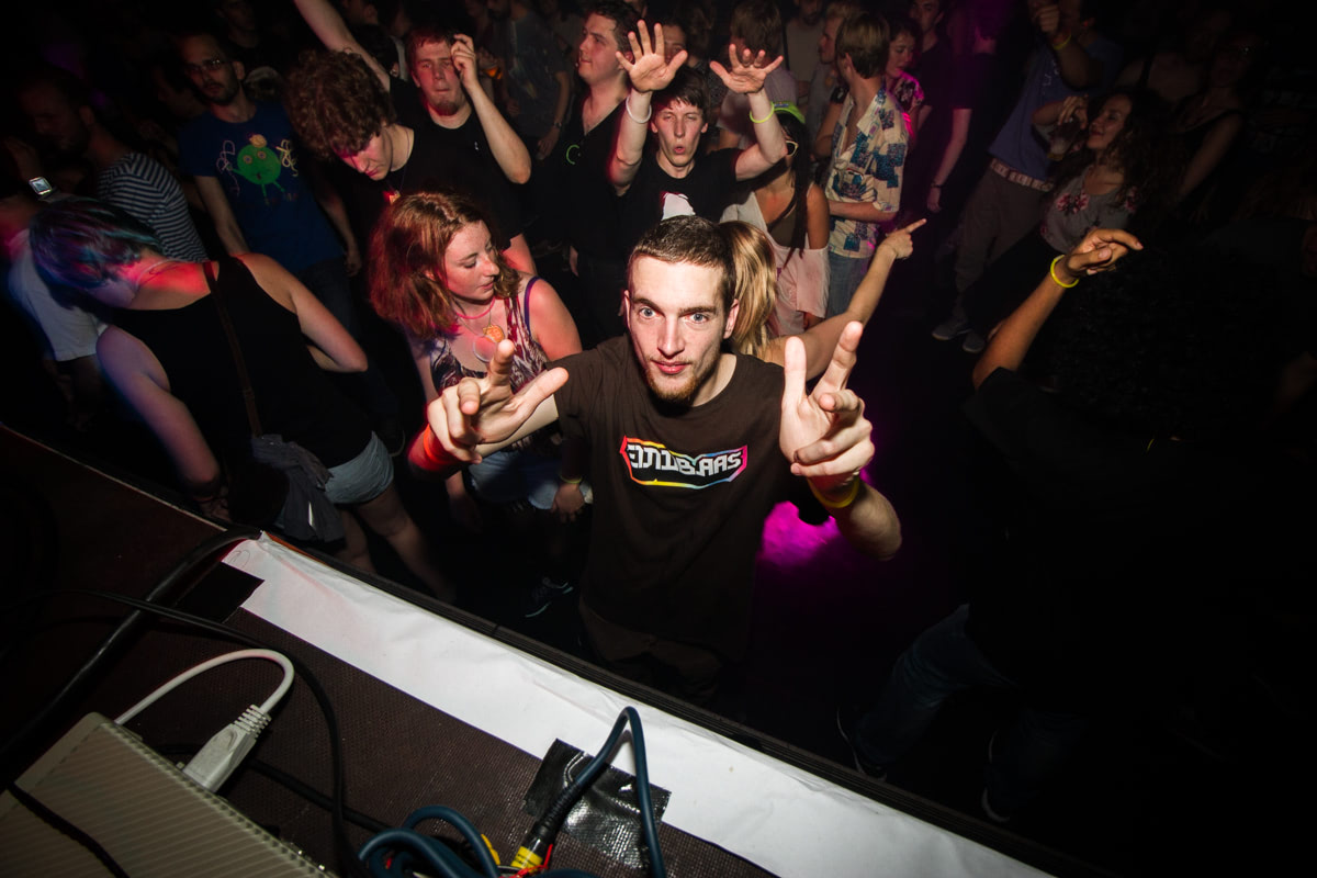 EINDBAAS 5 YEARS photo