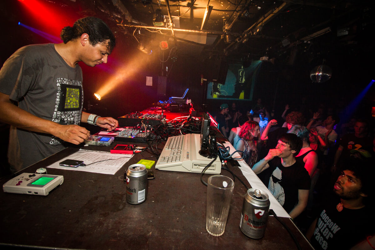 EINDBAAS 5 YEARS photo