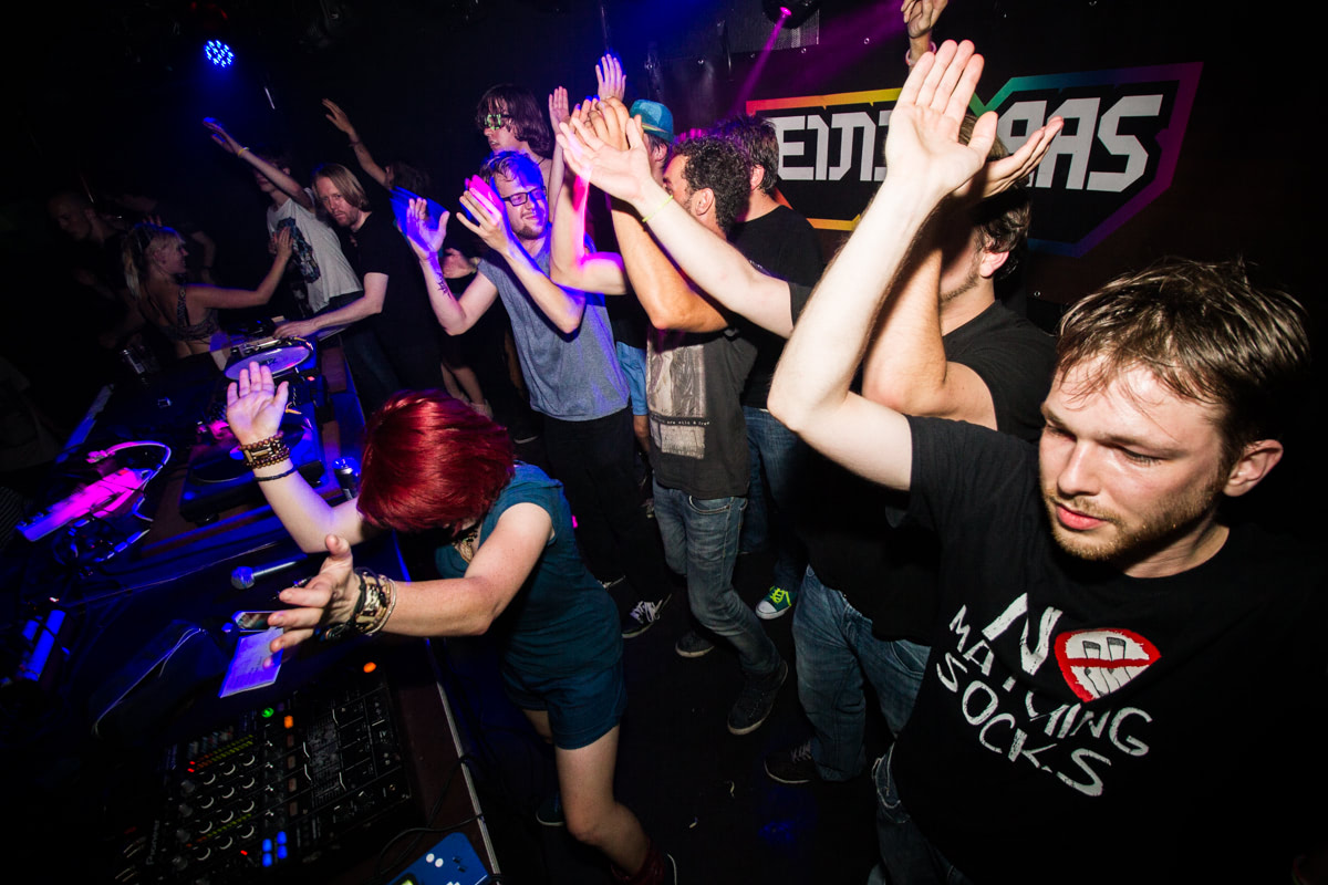 EINDBAAS 5 YEARS photo