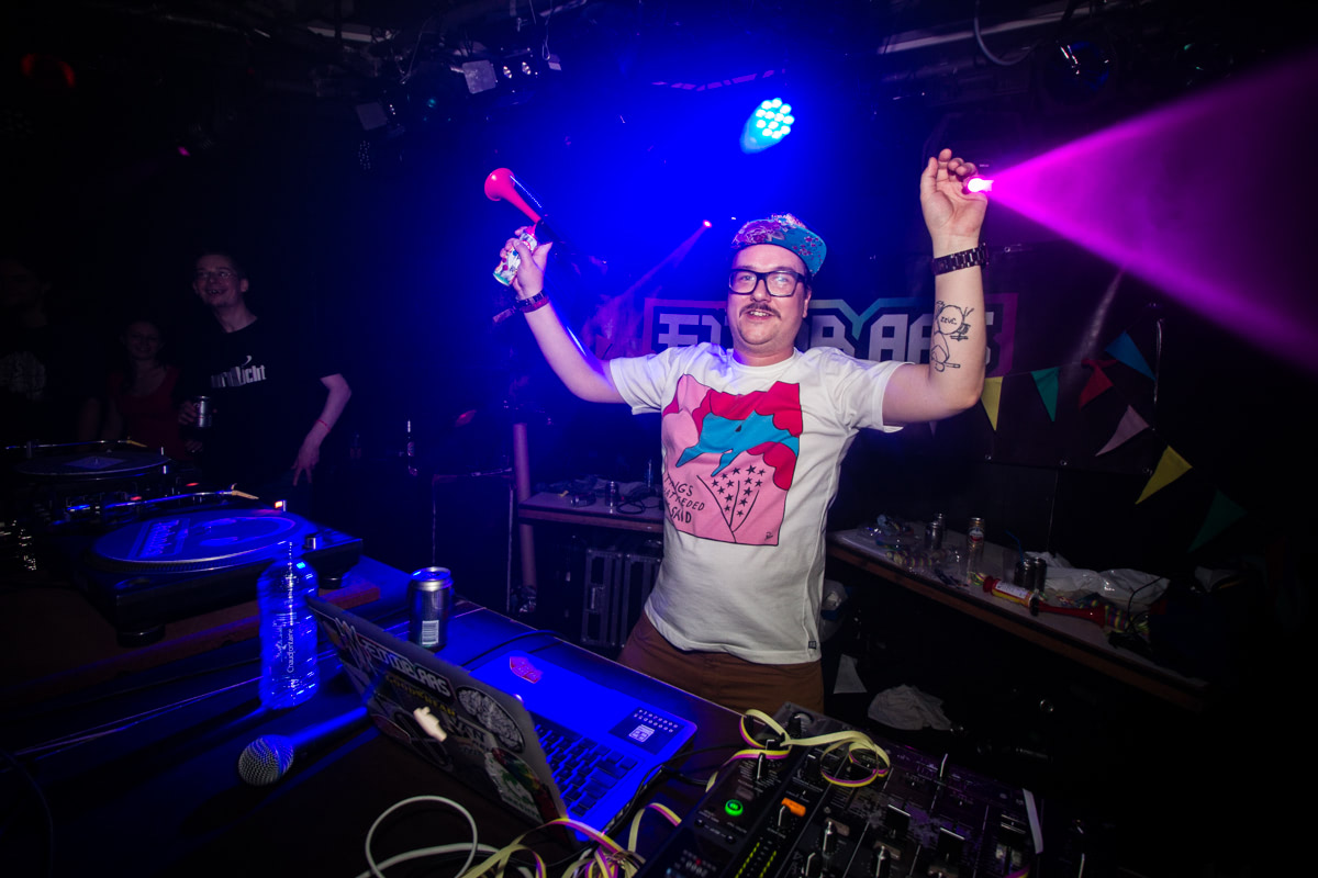 EINDBAAS 5 YEARS photo