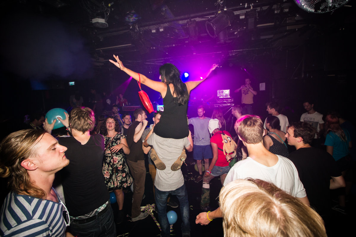 EINDBAAS 5 YEARS photo