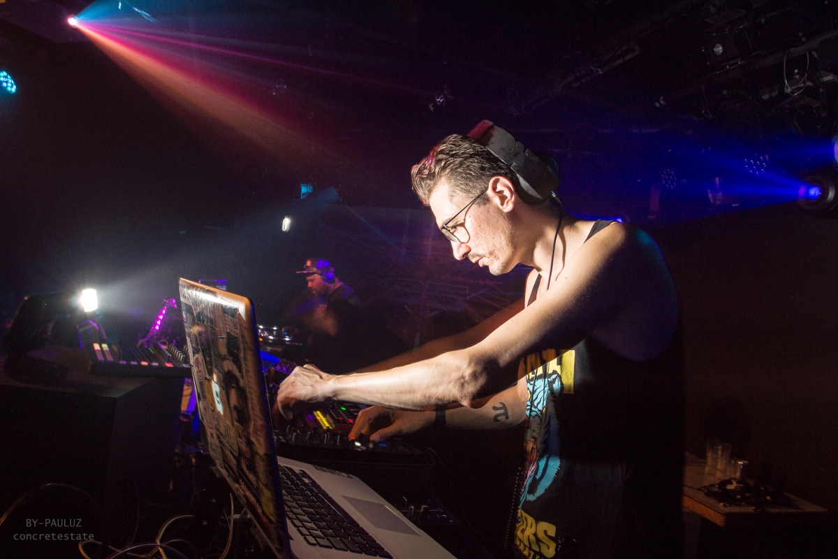 EINDBAAS vs. Night Arcade photo