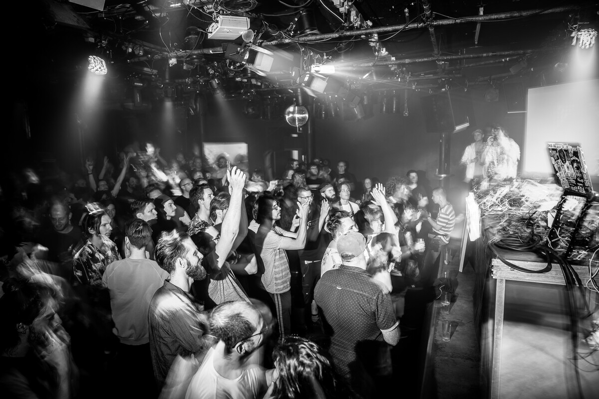 EINDBAAS 10 Years photo