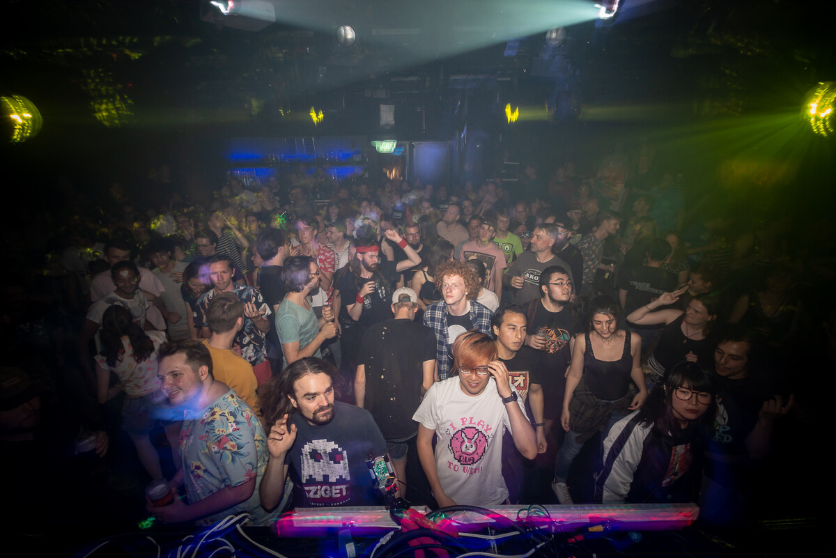 EINDBAAS 10 Years photo